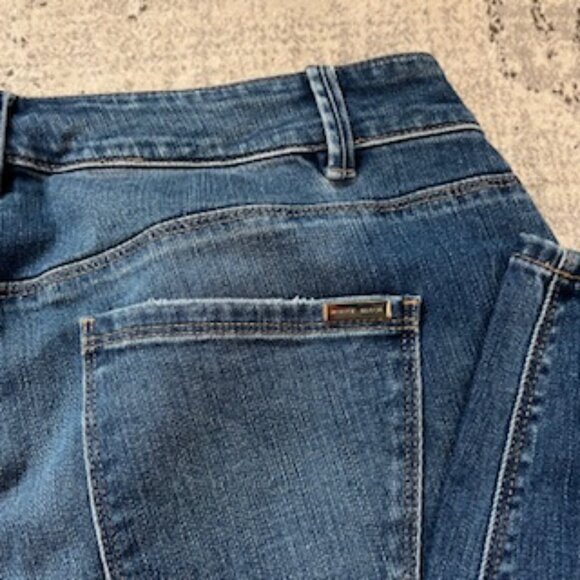 White House Black Market Skinny Ankle Women's 16W - Picture 2 of 9